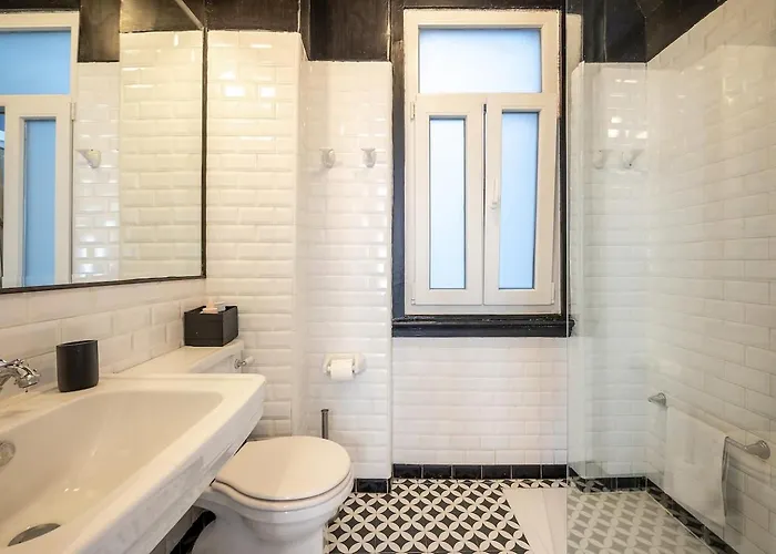 Apartament Elegant W Balcony In Bairro Alto