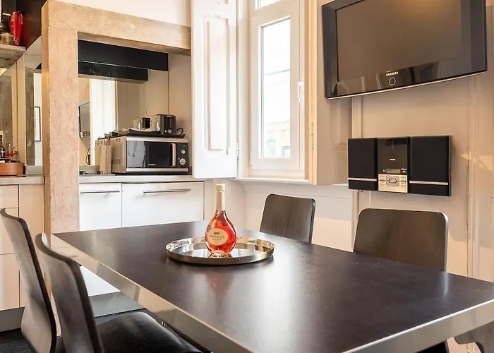 Apartament Elegant W Balcony In Bairro Alto