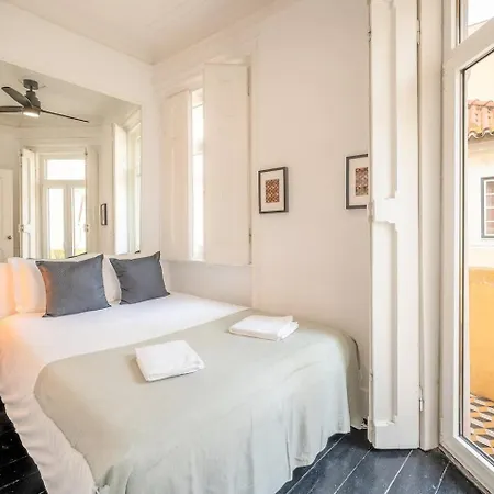 Elegant W Balcony In Bairro Alto Apartamento